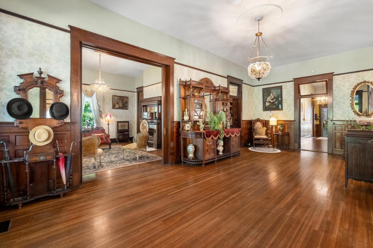 Ross Mansion Bed & Breakfast 해티스버그 외부 사진