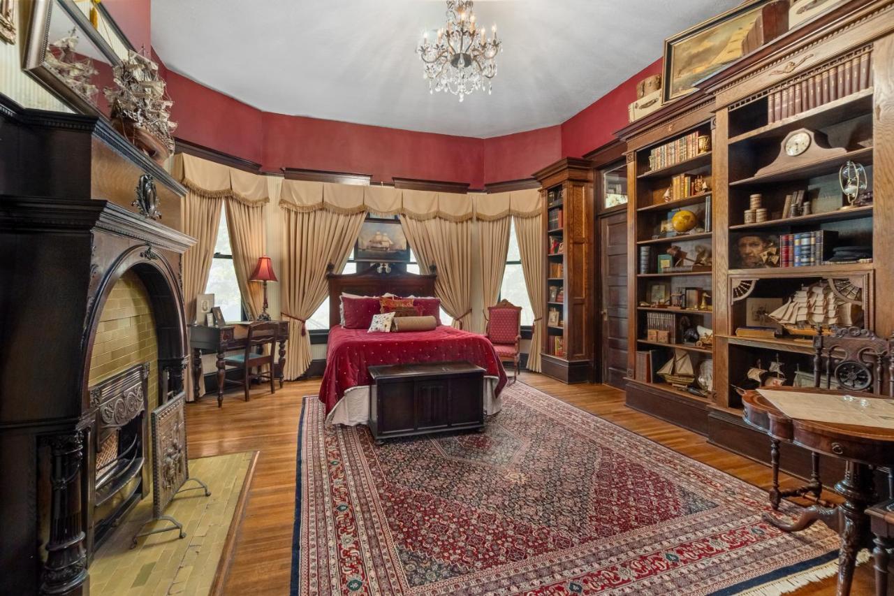 Ross Mansion Bed & Breakfast 해티스버그 외부 사진